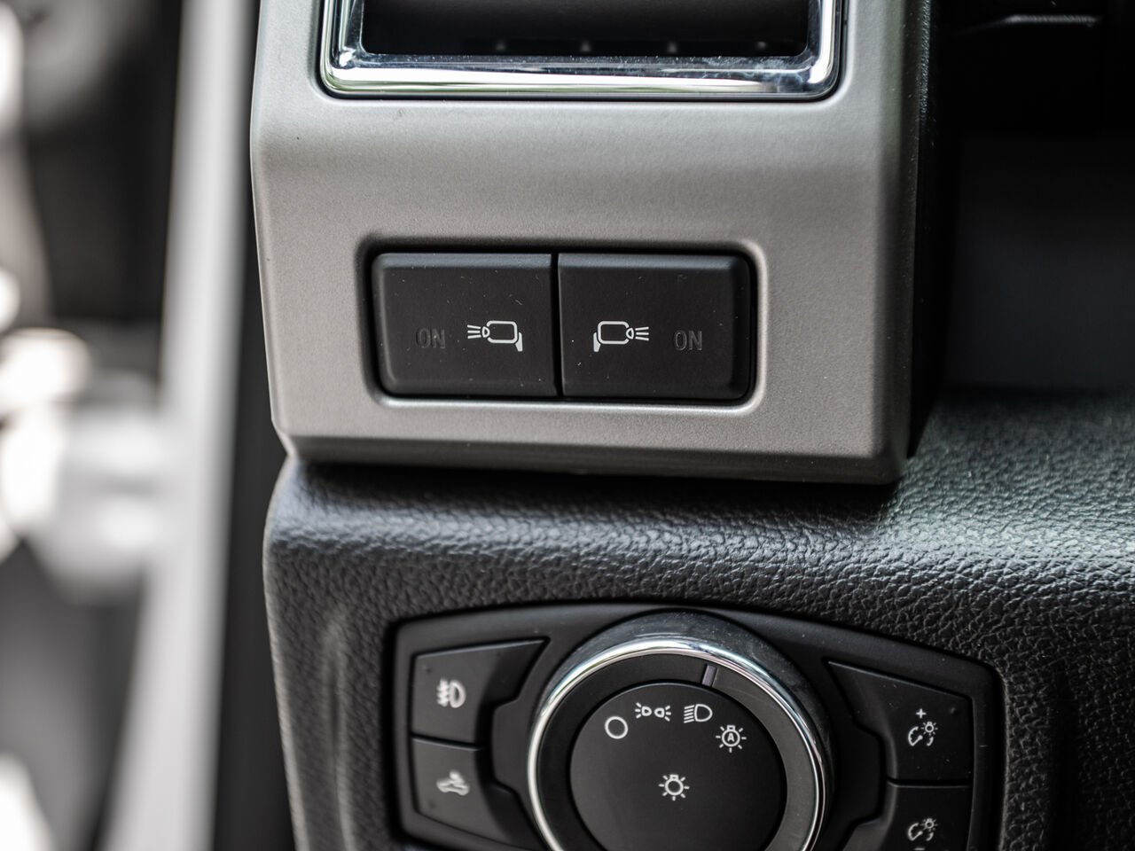 Ford F-150 2016 Blanc Sainte-Julienne - photo #13