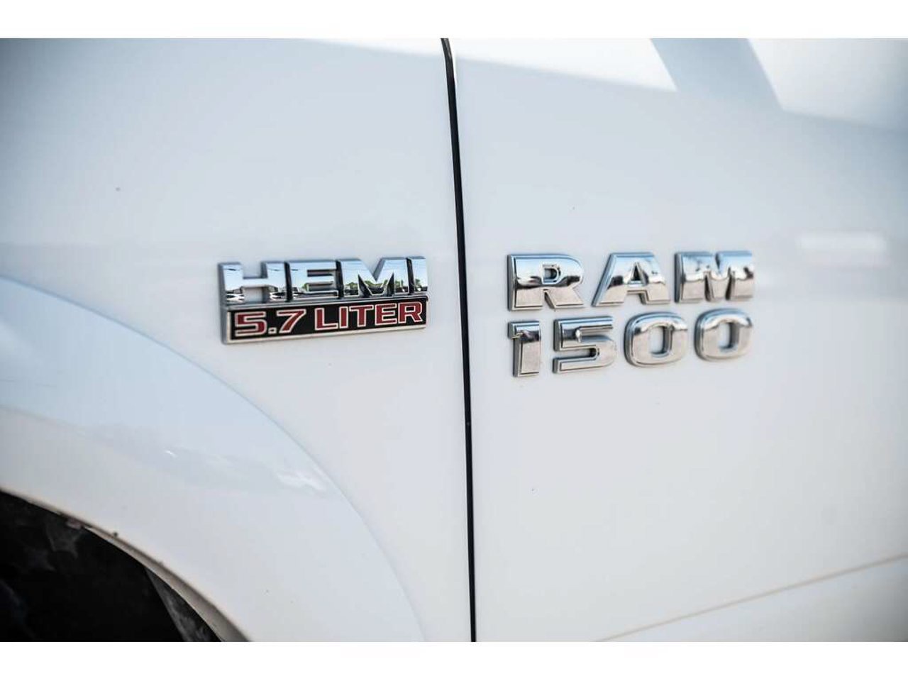 Ram 1500 2017 Blanc Sainte-Julienne - photo #10