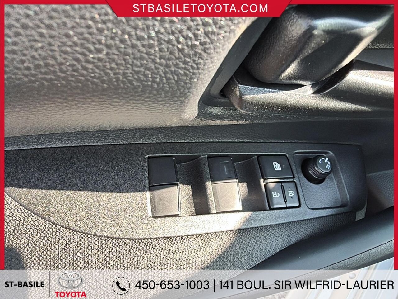 2026 TOYOTA COROLLA Silver Saint-Basile-le-Grand - photo #13