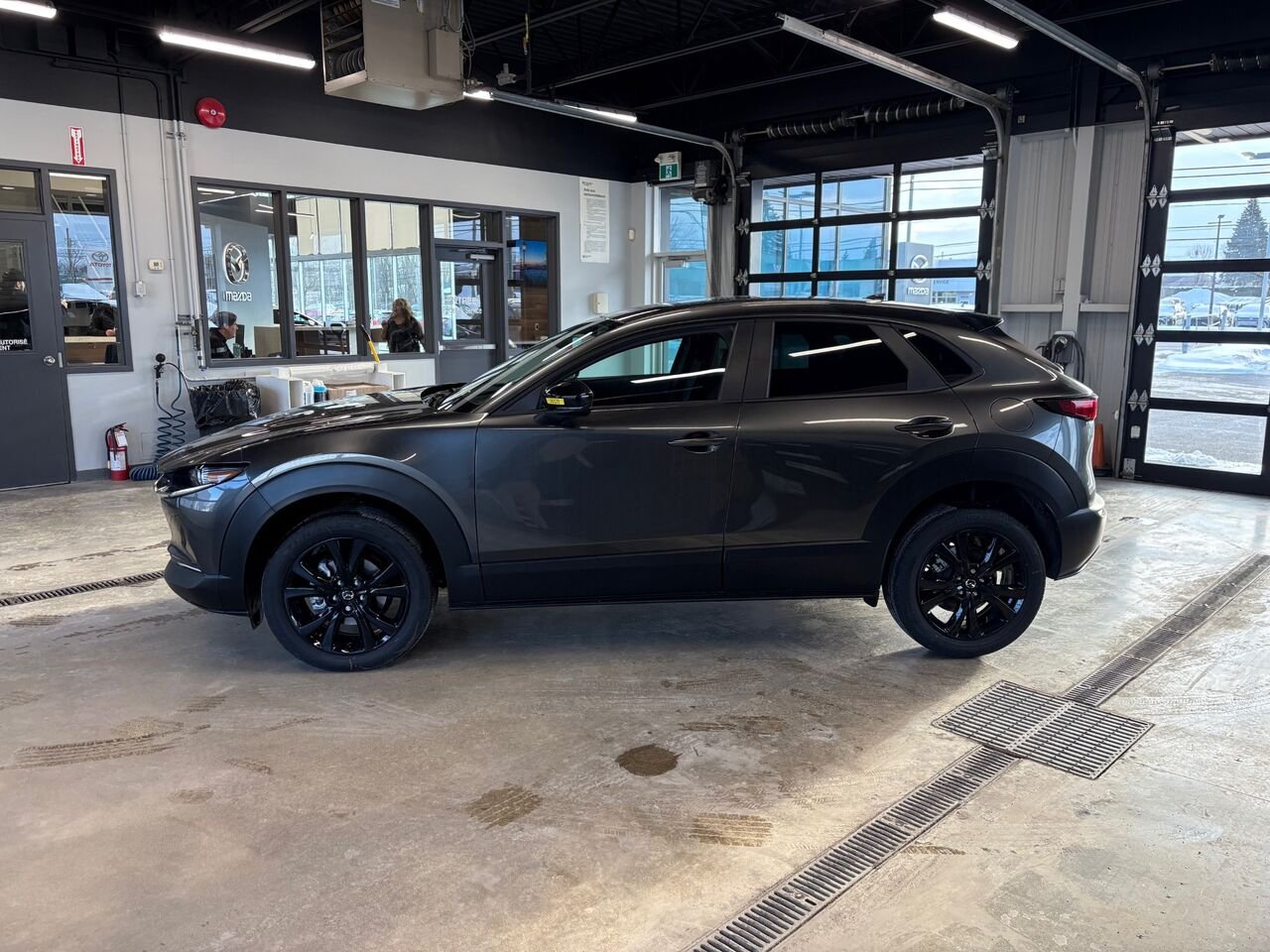 2026 MAZDA CX-30 GT TI Machine Grey Metallic Châteauguay - photo #3