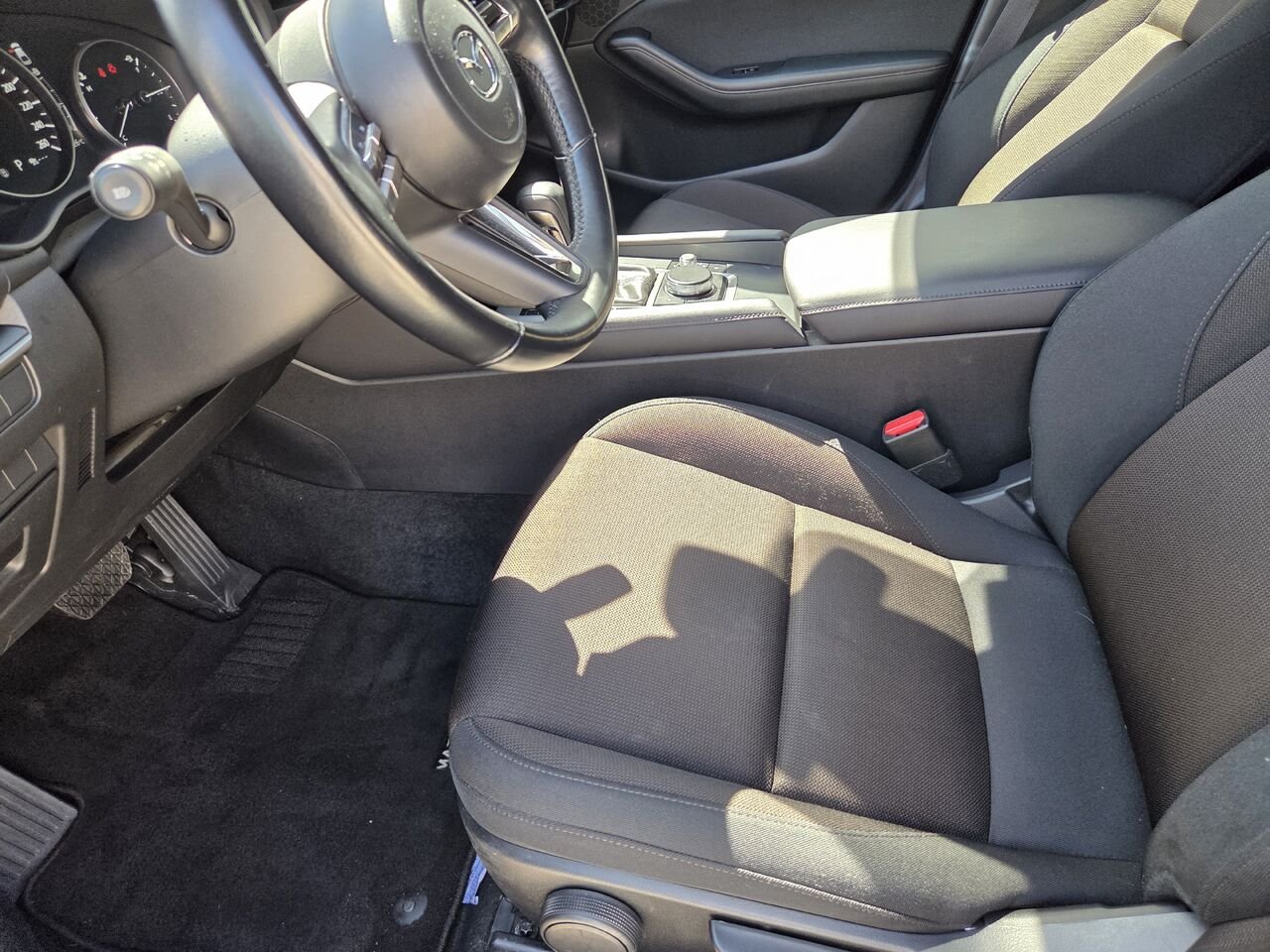 MAZDA MAZDA3 SPORT 2023 01C4 GRIS Amos - photo #9