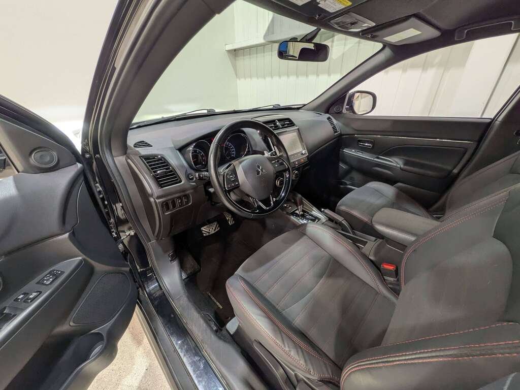 Mitsubishi RVR 2023 Noir Val-David - photo #9