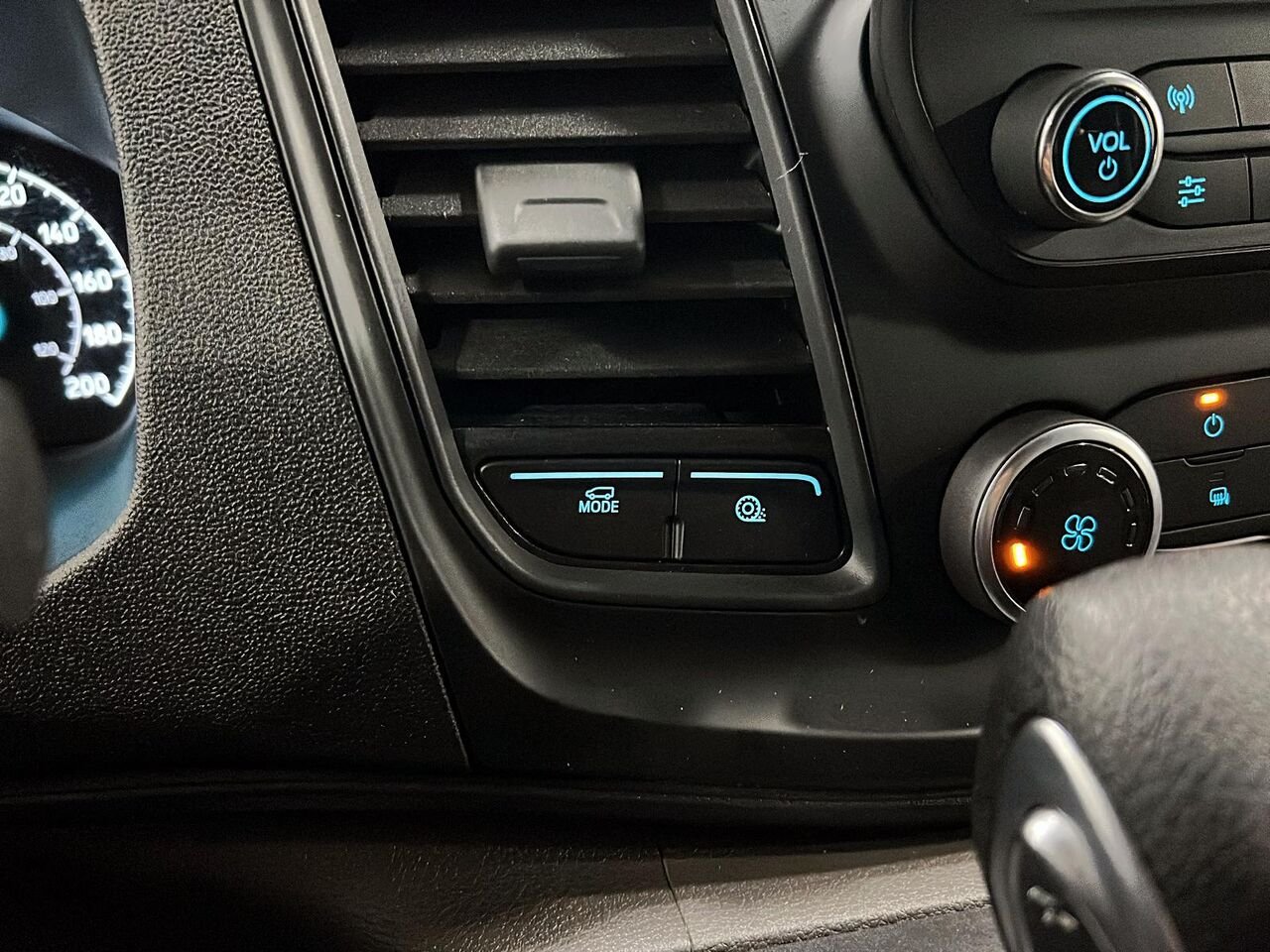 2025 Ford Transit fourgon utilitaire Black Québec - photo #15