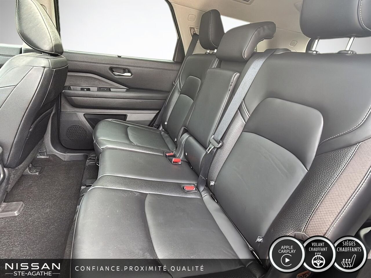 Nissan Pathfinder 2022 Noir Ste-Agathe des Monts - photo #8