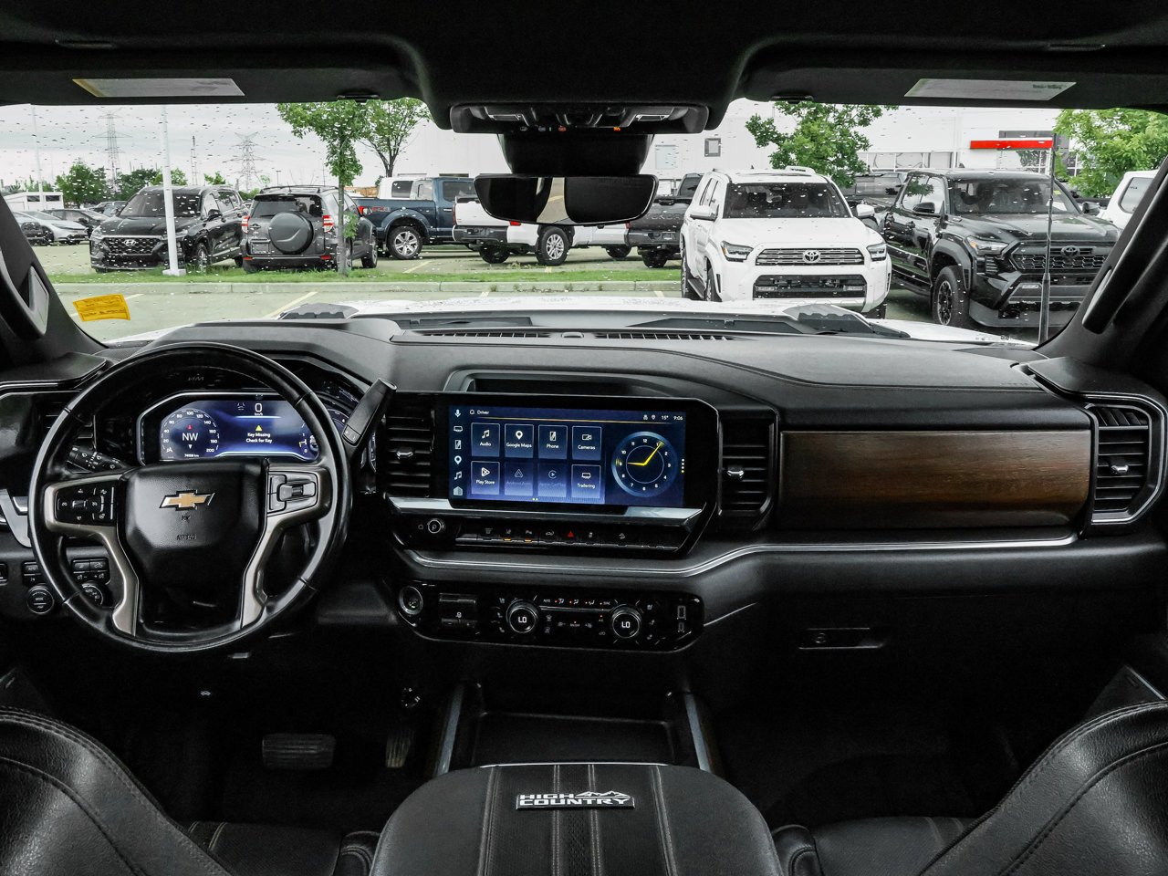 2024 Chevrolet Silverado 3500HD 4WD Crew Cab 159 High Country White Sherwood Park - photo #16