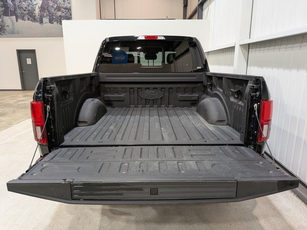 2020 Ford F-150 LARIAT 4WD SuperCrew 5.5' Box Black Val-David - photo #8