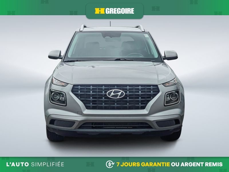 2024 Hyundai Venue Silver Saint-Eustache - photo #1