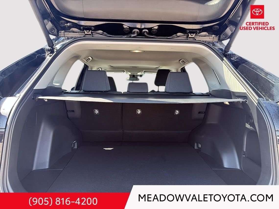 2025 Toyota RAV4 Sunroof, Power Drivers Seat, Heated Front Seats and Steering Wheel, Power Trunk, 17" Alloy's Midnight Black Metallic Mississauga - photo #28
