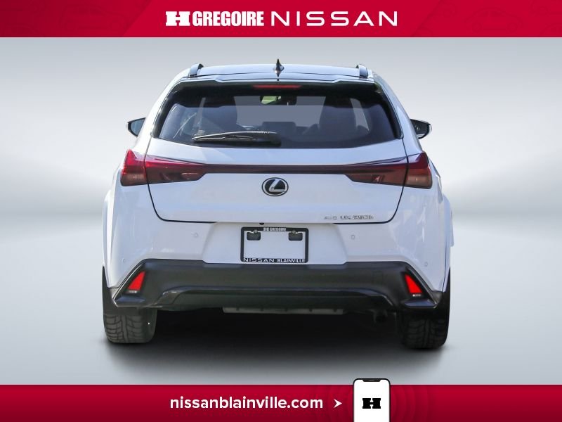 2023 Lexus UX White Laval - photo #7