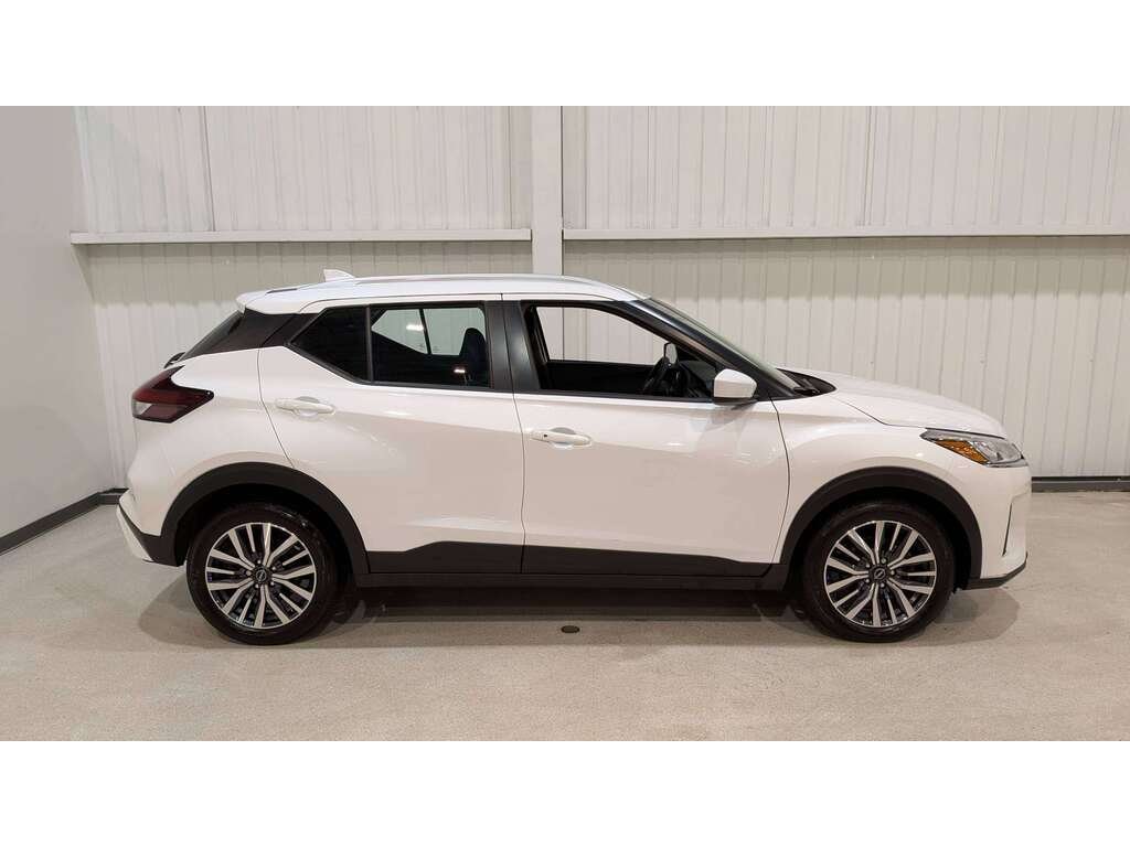 Nissan Kicks SV FWD 2024 Blanc Val-David - photo #7