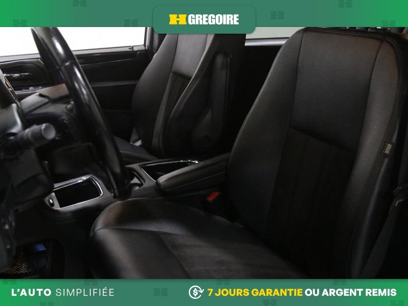 Dodge GR Caravan 821385 | Premium Plus AUTO AC CUIR GR ELECT MAGS CAM RECUL 2020 Blanc Laval - photo #15