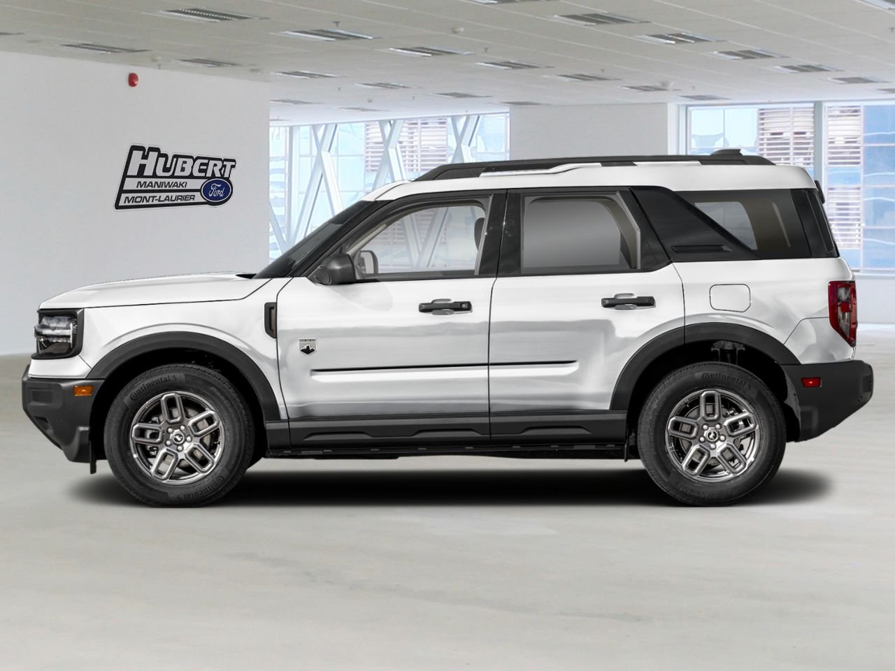 2026 Ford Bronco Sport Space White Metallic Mont-Laurier - photo #1