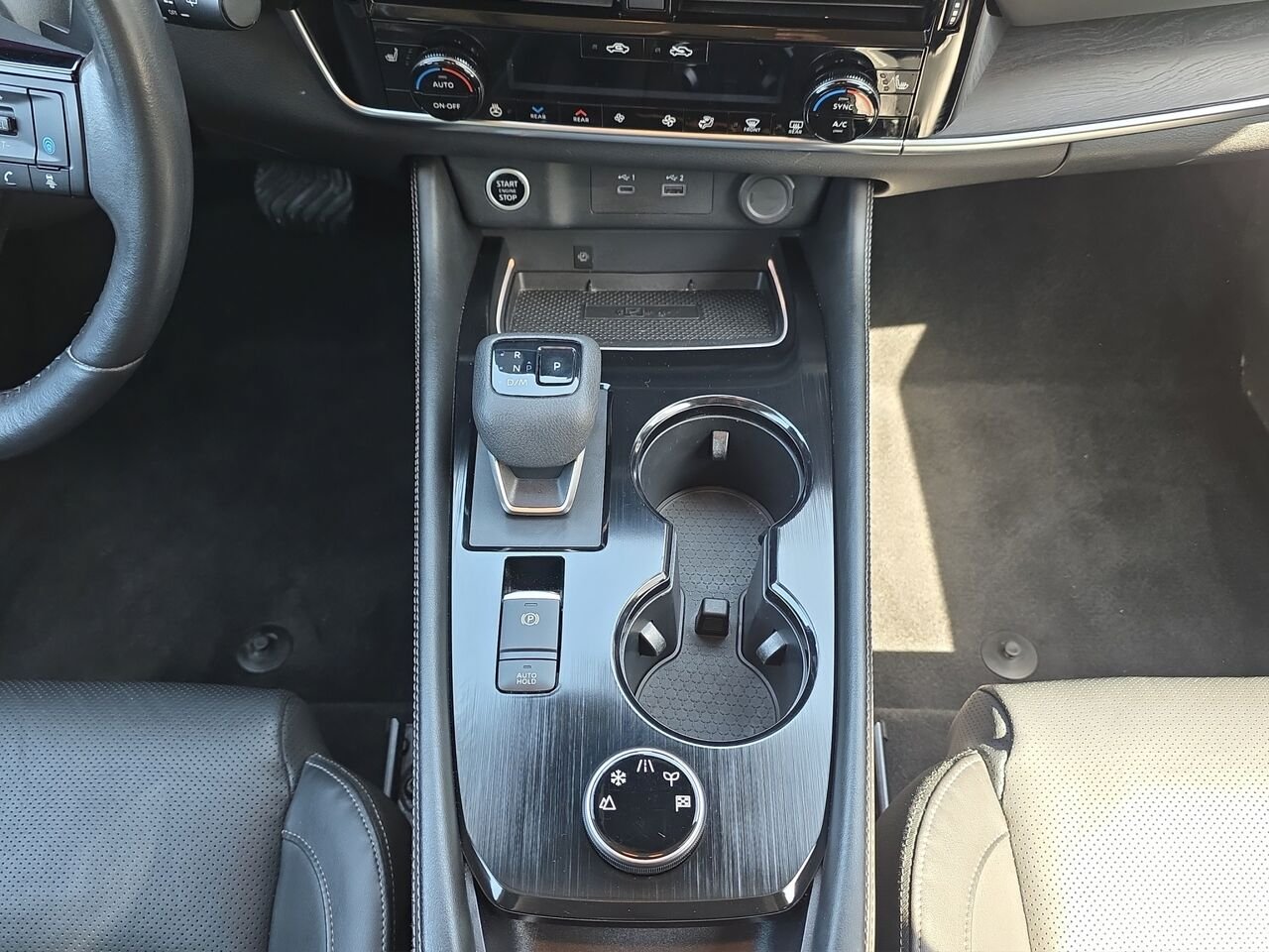 Nissan Rogue Platine TI, Sièges en cuir, Navigation, toit ouvrant panoramique, détecteur d'angles morts 2023 Noir Val-David - photo #11