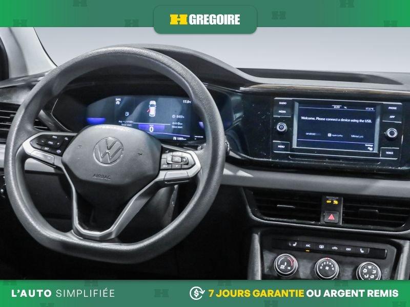 2022 Volkswagen Taos Silver Blainville - photo #17