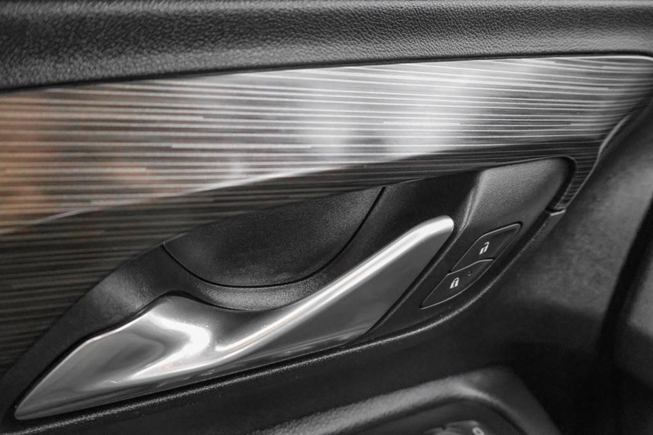 2024 GMC Terrain AWD 4dr SLE Black Sherwood Park - photo #16
