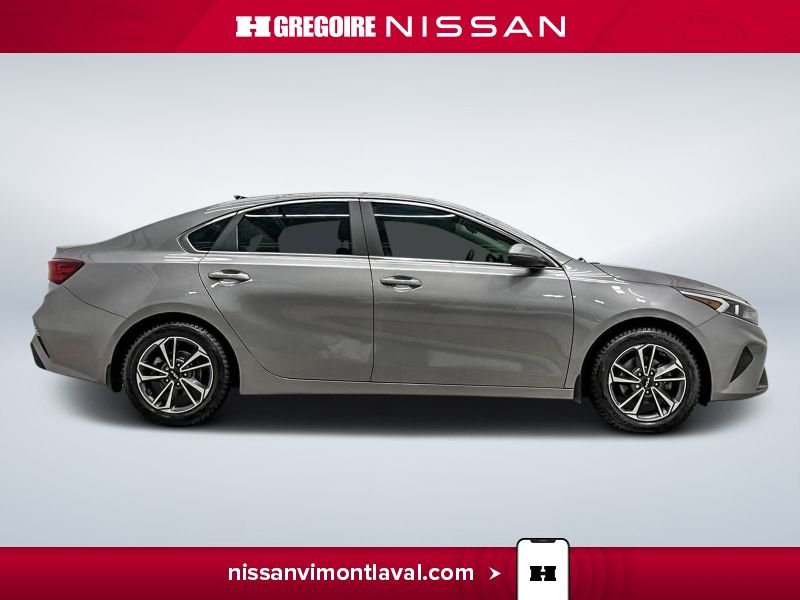 2023 Kia Forte Grey Laval - photo #10