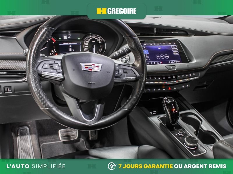 2020 Cadillac XT4 White Saint-Eustache - photo #21