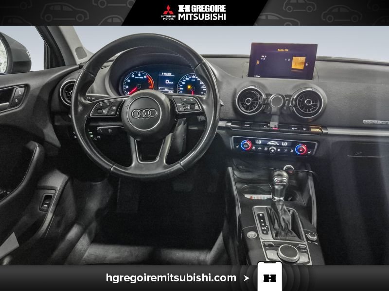 Audi A3 MP4422 | 2.0T Komfort * AWD* Cuir * Mags * Toit 2017 Argent Laval - photo #18