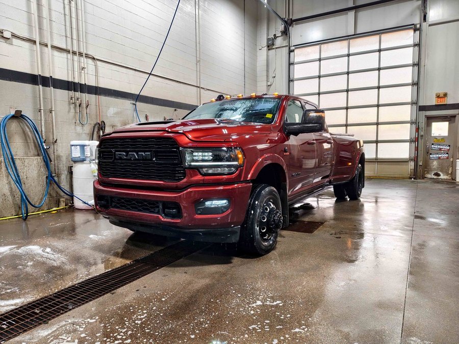 2023 Ram 3500 2023 Red