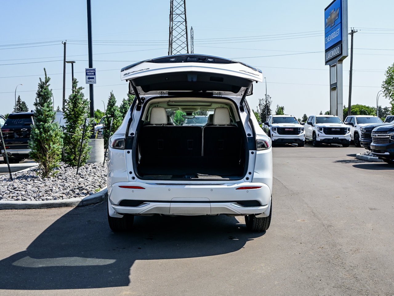 2022 Buick Enclave AWD 4dr Avenir White Sherwood Park - photo #13