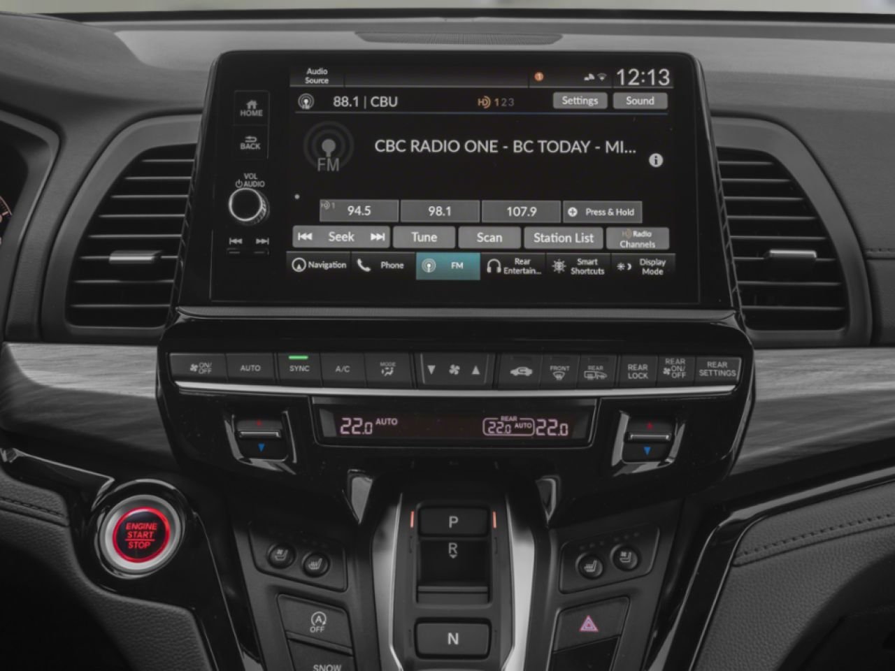 2026 Honda Odyssey Touring BA White Gatineau - photo #5