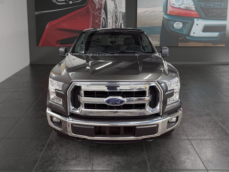 Ford F-150 XLT + BOITE DE 8 PIEDS 2017 Gris