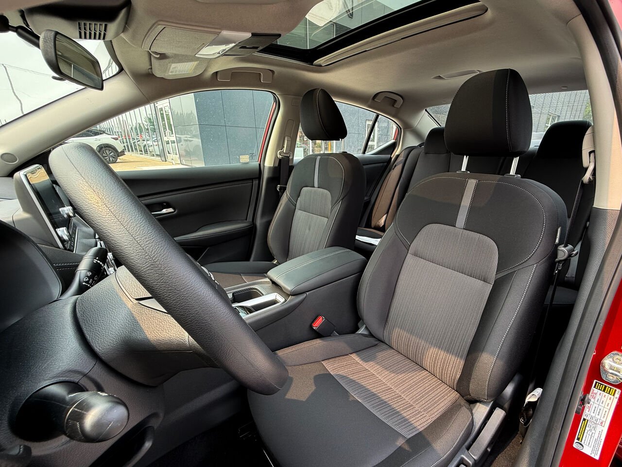 Nissan Sentra SENTRA SV TOIT OUVRANT 2025 Teinte braise écarlate Châteauguay - photo #9