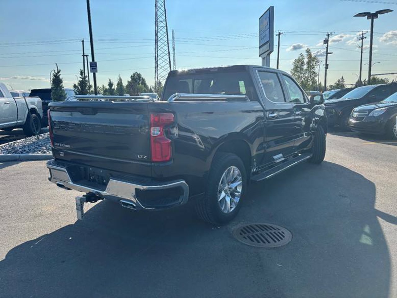 2024 Chevrolet Silverado 1500 4WD Crew Cab 147 LTZ Black Sherwood Park - photo #4