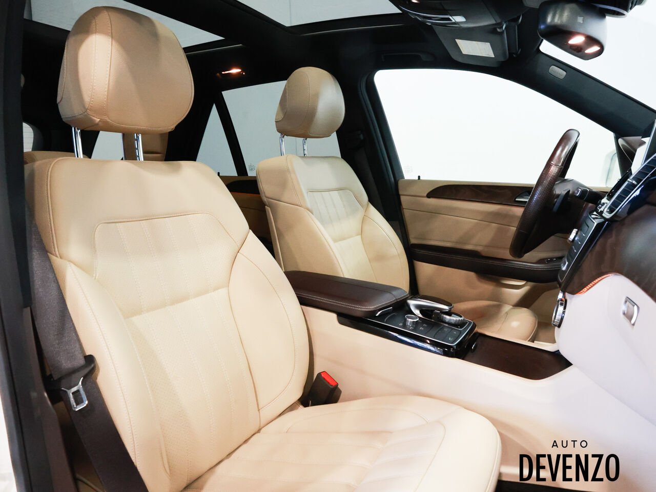2017 Mercedes-Benz GLE White Saint-Eustache - photo #7
