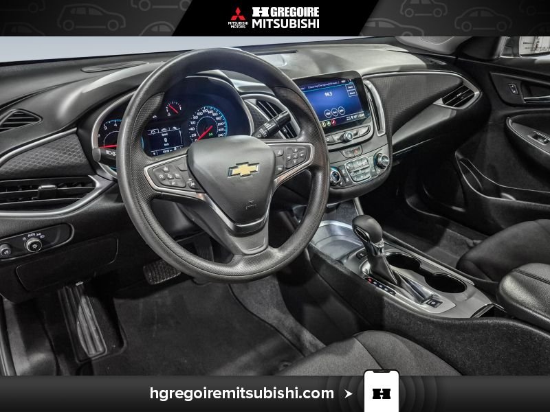 2024 Chevrolet Malibu Black Saint-Eustache - photo #15