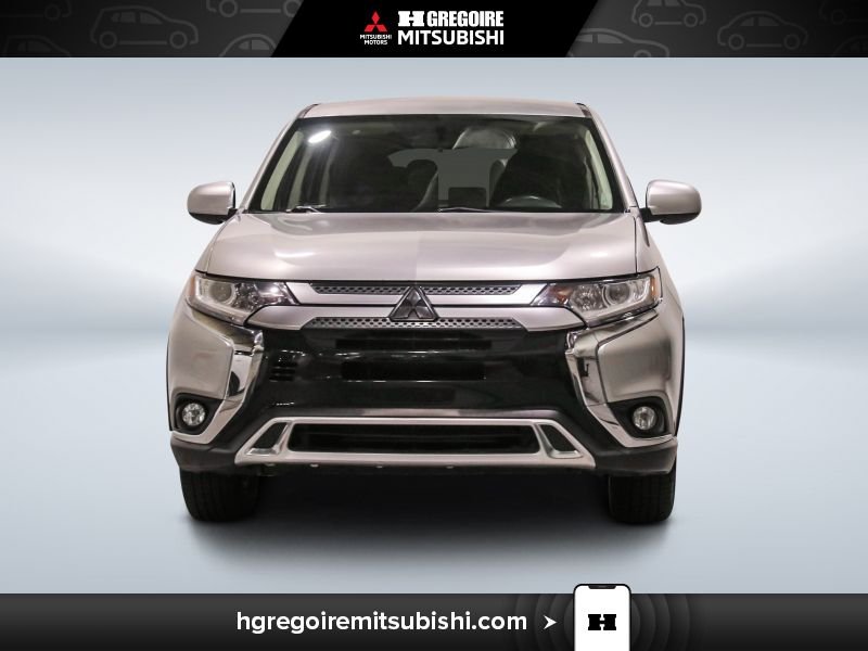 2020 Mitsubishi Outlander Grey Laval - photo #1