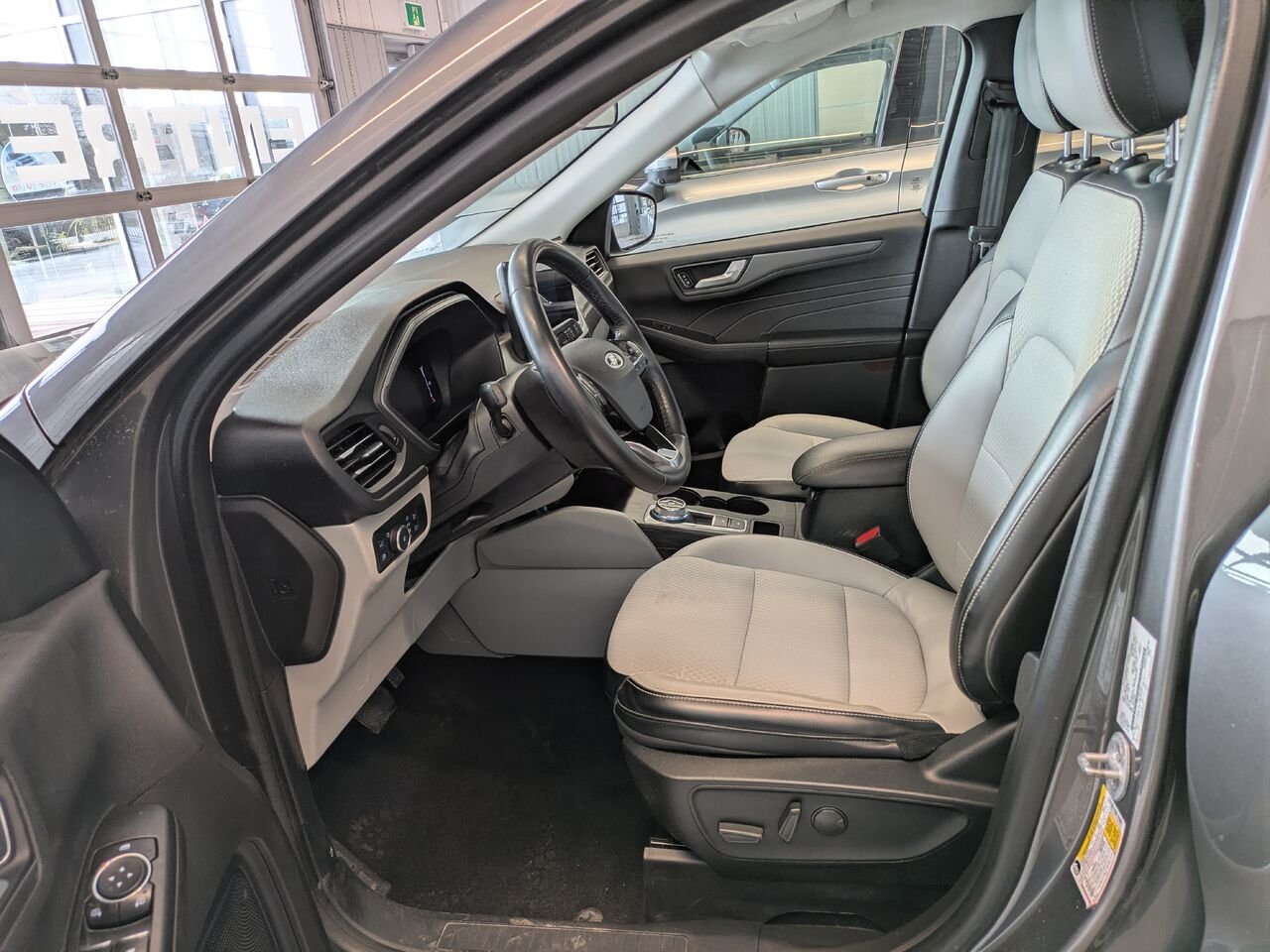2023 Ford Escape Grey Gatineau - photo #13