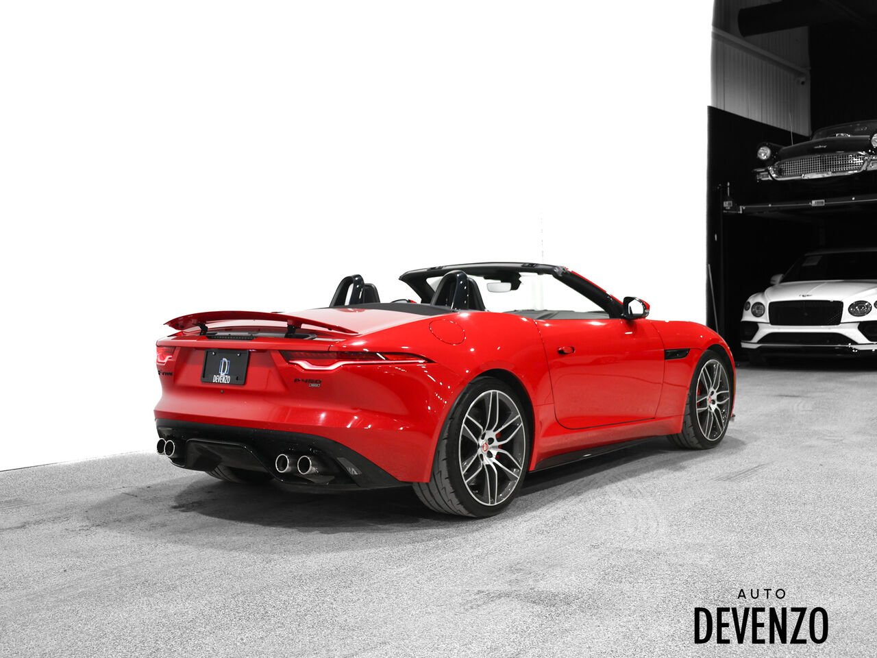 2023 Jaguar F-TYPE Red Saint-Eustache - photo #2