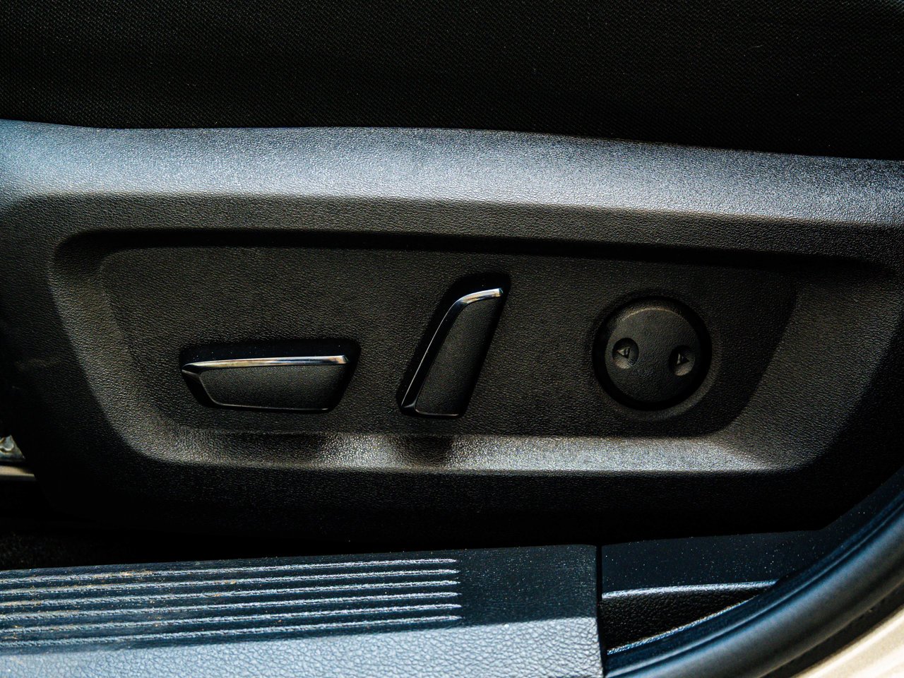 2023 Nissan Rogue AWD SV Moonroof Beige Sherwood Park - photo #19