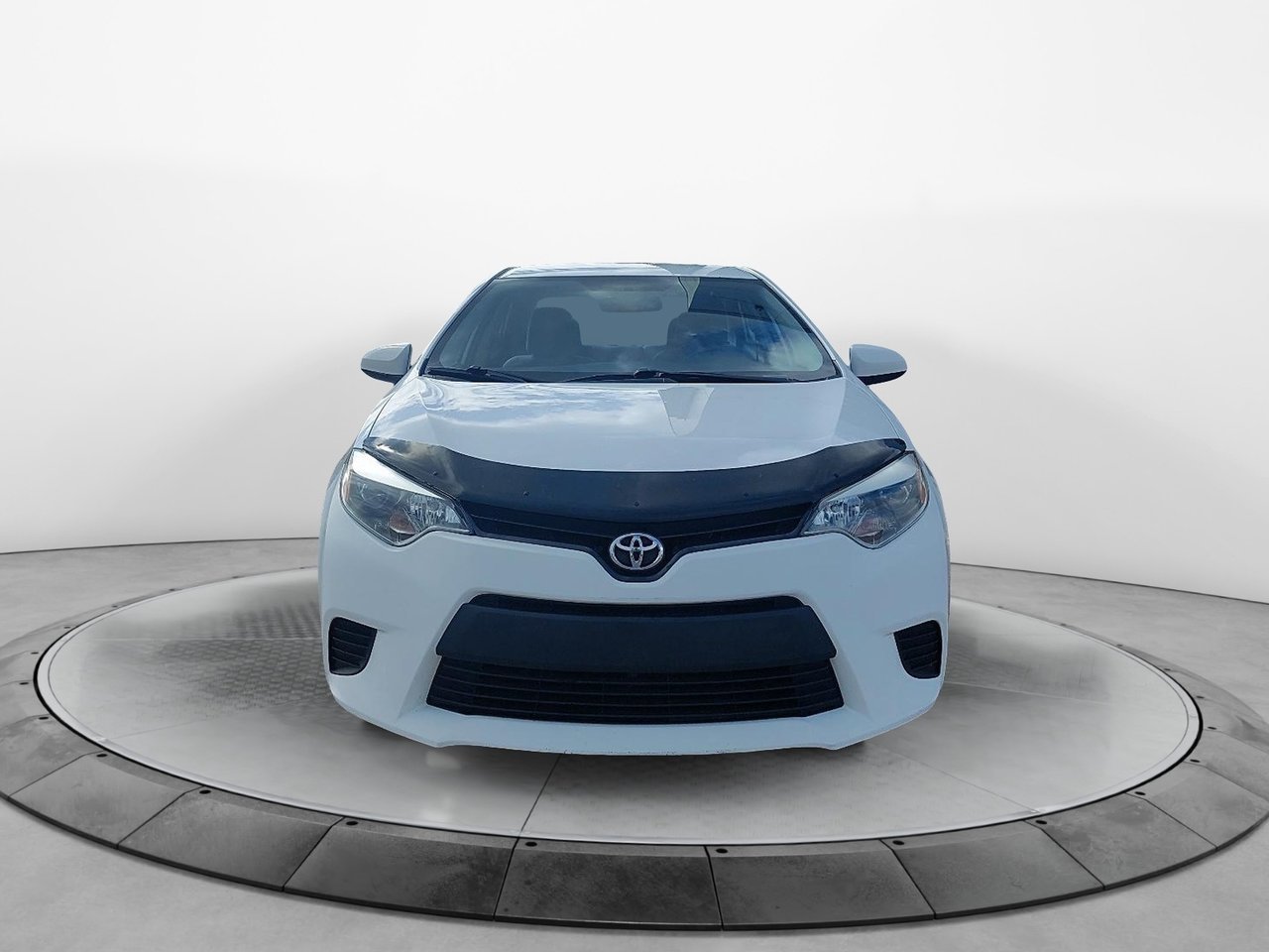 2016 Toyota Corolla VIN 2T1BURHE6GC527963 White Baie-Comeau - photo #1