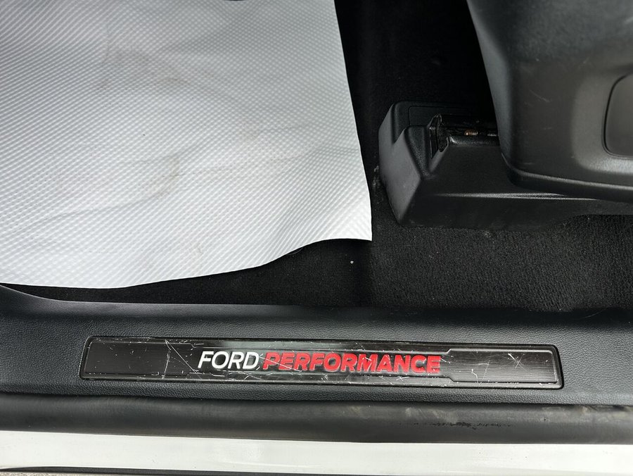 2021 Ford EXPLORER ST 2021 White