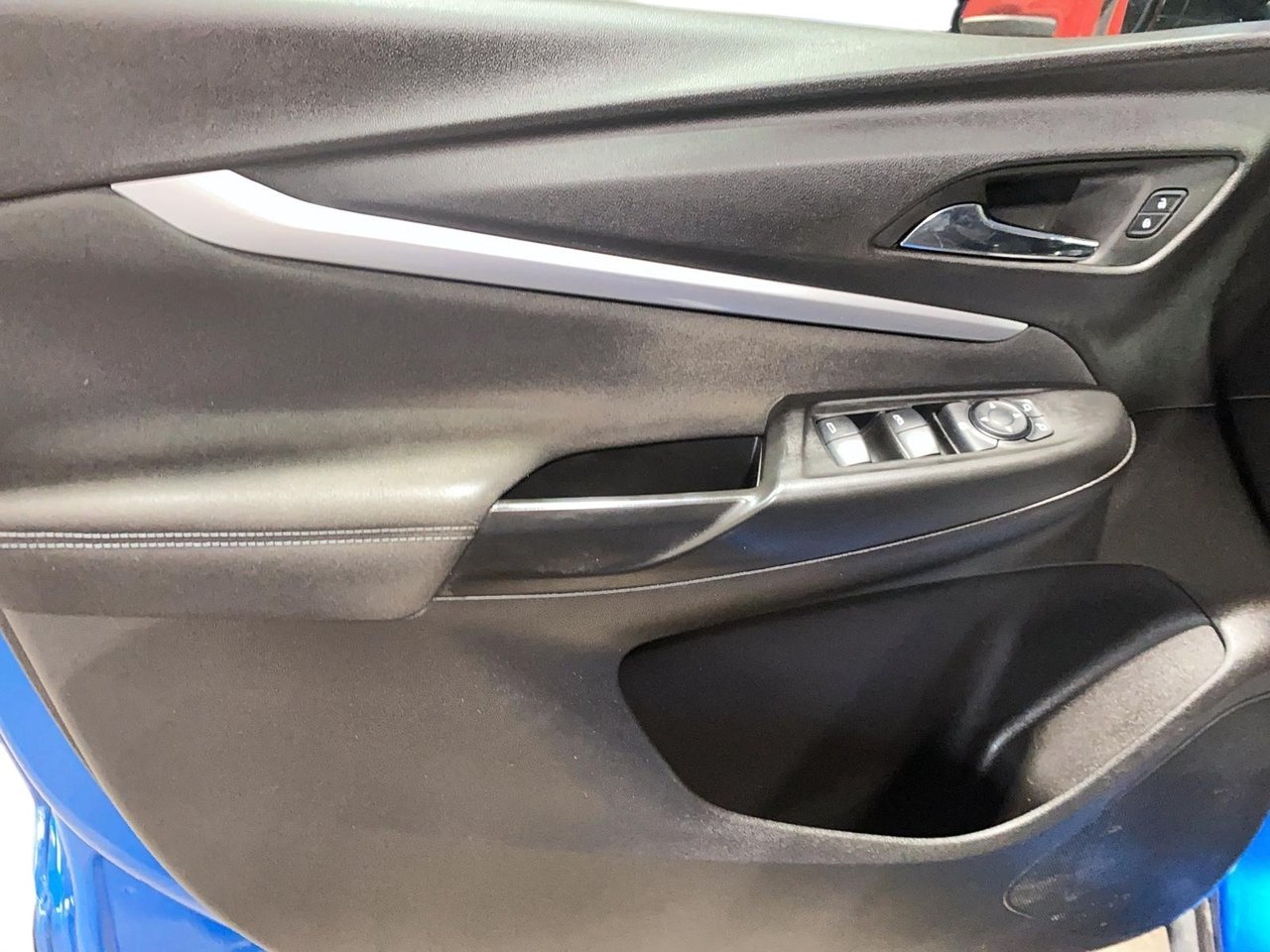 2023 Chevrolet Bolt EUV VIN 1G1FY6S03P4188527 Blue Baie-Comeau - photo #8