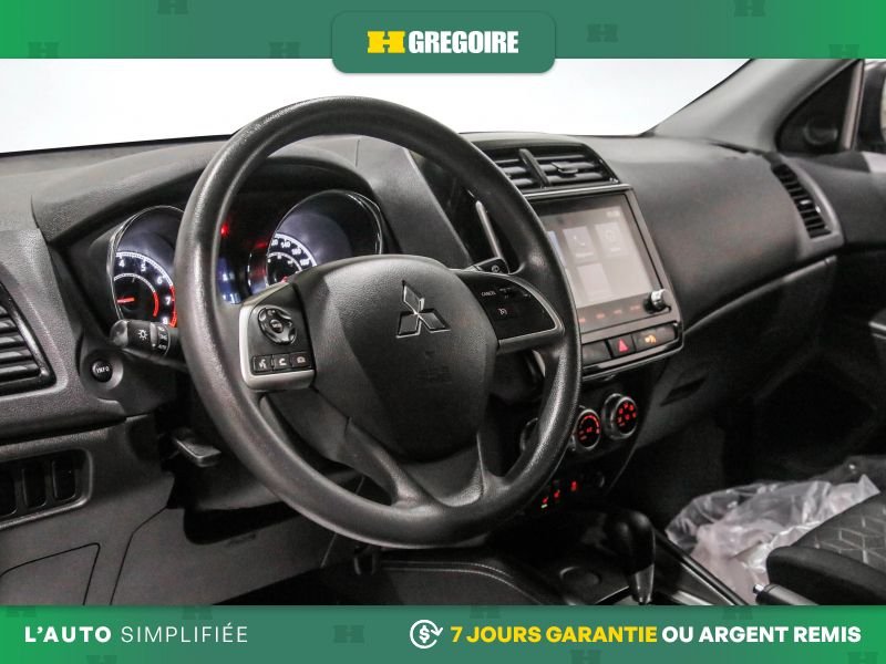 2023 Mitsubishi RVR Grey Saint-Eustache - photo #11