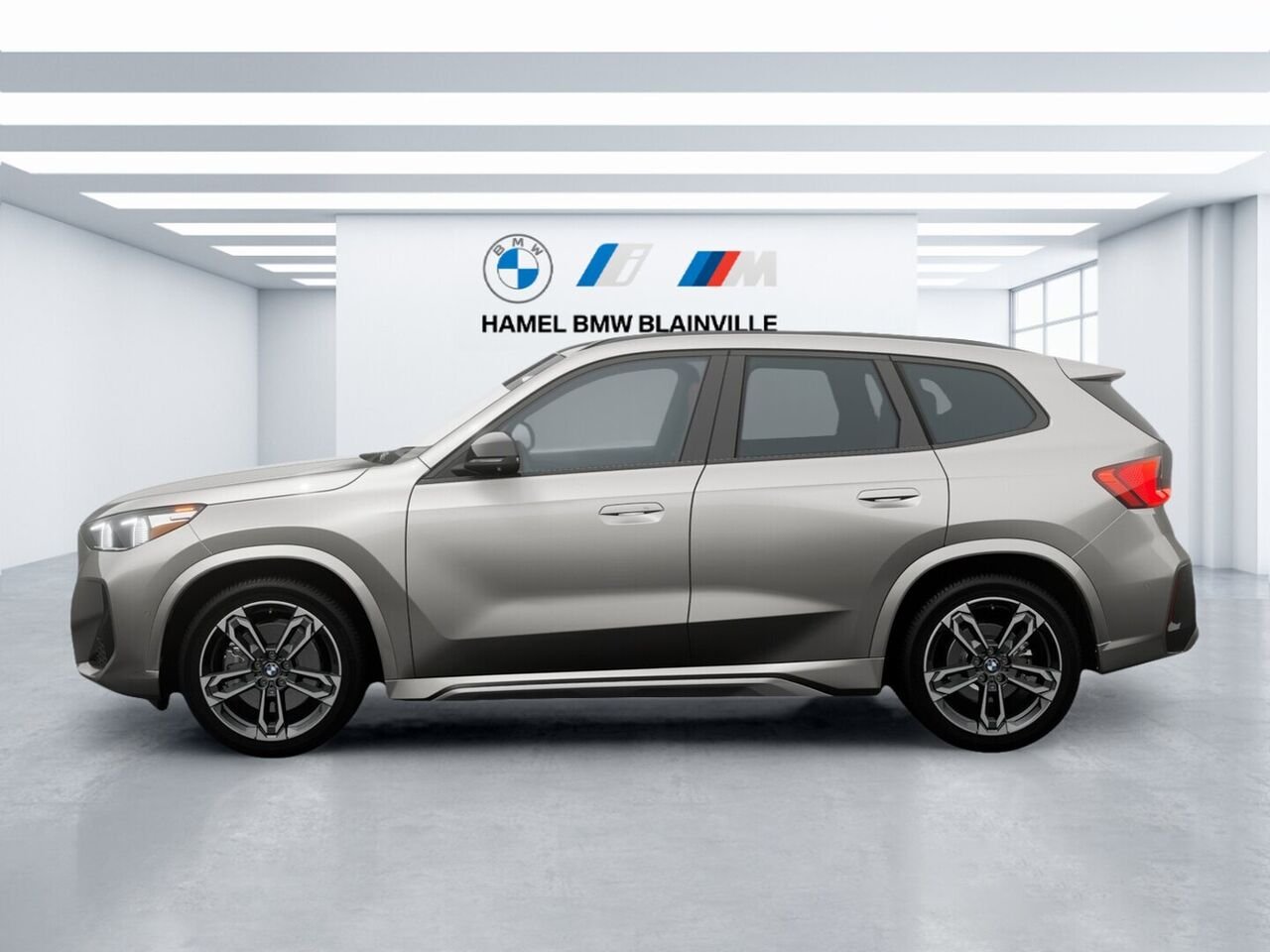 2026 BMW X1 Loc. 48 m. 711$/mois à 0% Space Silver Metallic Blainville - photo #3