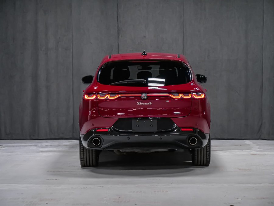 2024 Alfa Romeo Tonale VELOCE Red