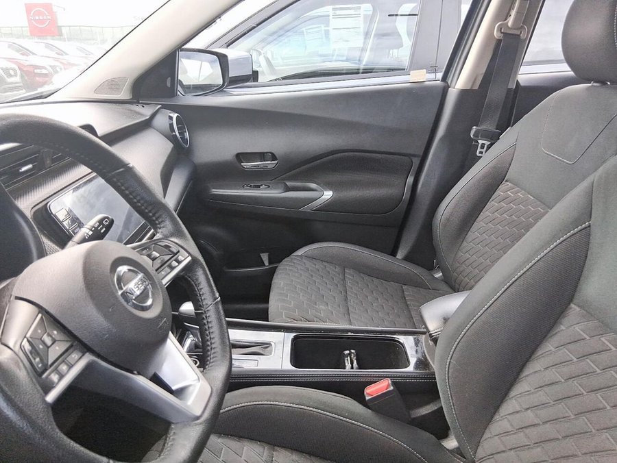 2021 Nissan Kicks SV TA 2021 Grey