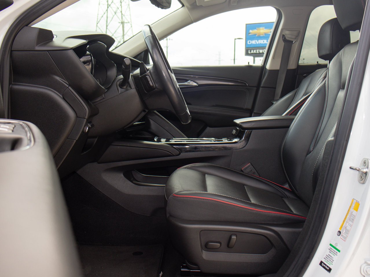 2022 Buick Envision AWD 4dr Essence White Sherwood Park - photo #17