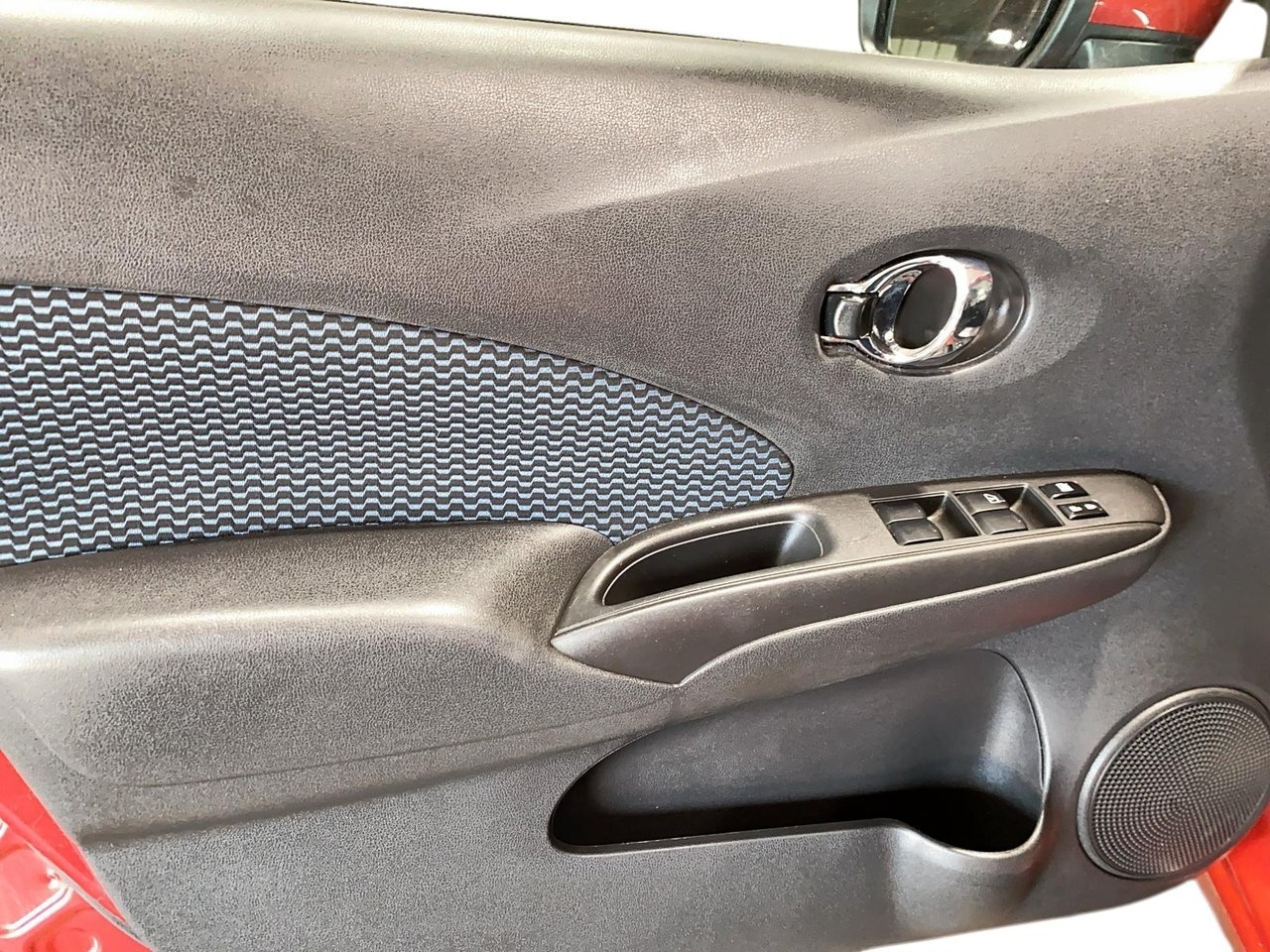 Nissan Versa Note 2018 Rouge Baie-Comeau - photo #9