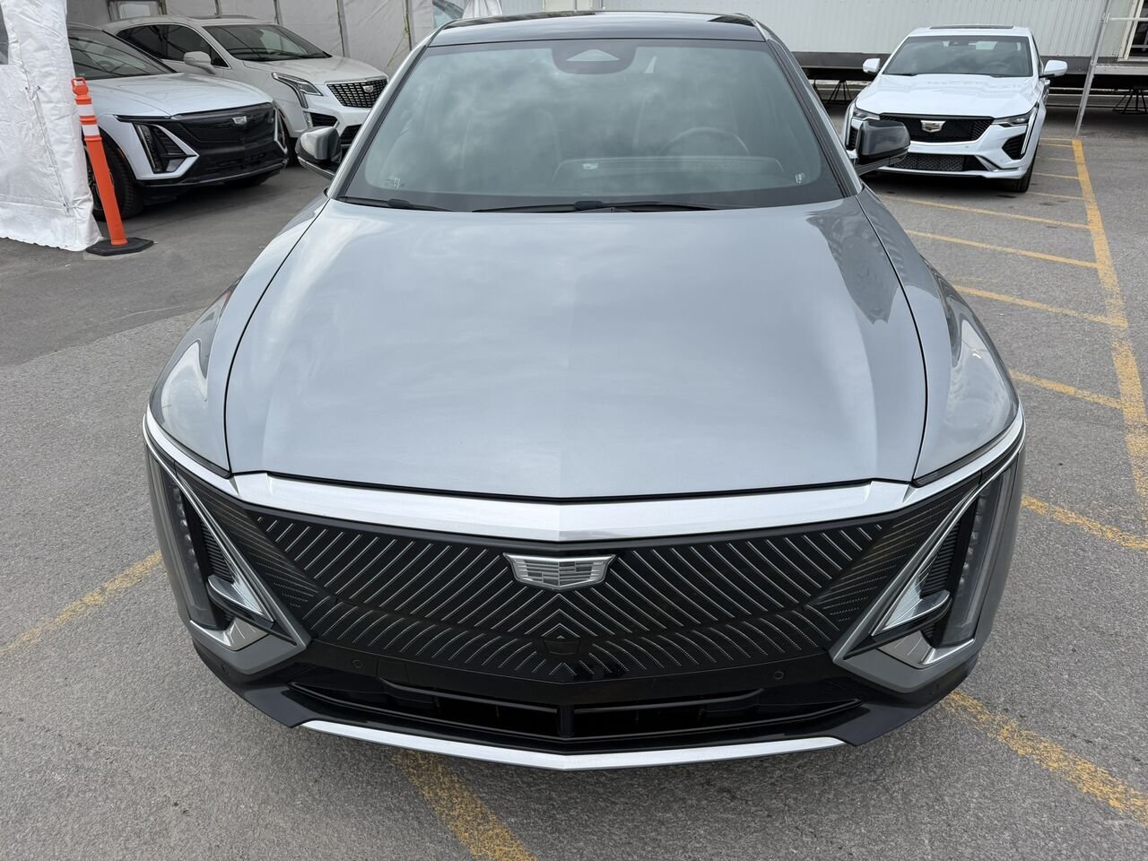 2024 Cadillac LYRIQ Tech FINANCEMENT À PARTIR DE 0.99% Grey Laval - photo #5