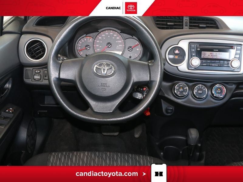 2014 Toyota Yaris Green Saint-Eustache - photo #5