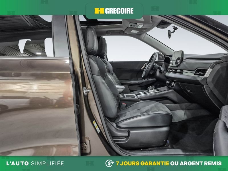 2024 Mitsubishi Outlander Bronze Saint-Eustache - photo #17