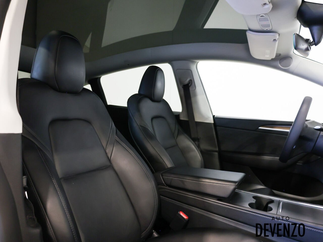 2023 Tesla Model Y White Saint-Eustache - photo #7
