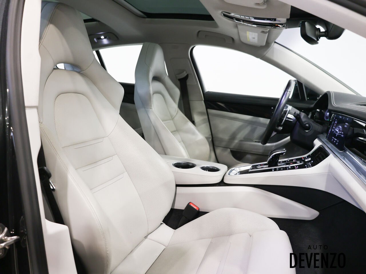 2018 Porsche Panamera Grey Saint-Eustache - photo #7