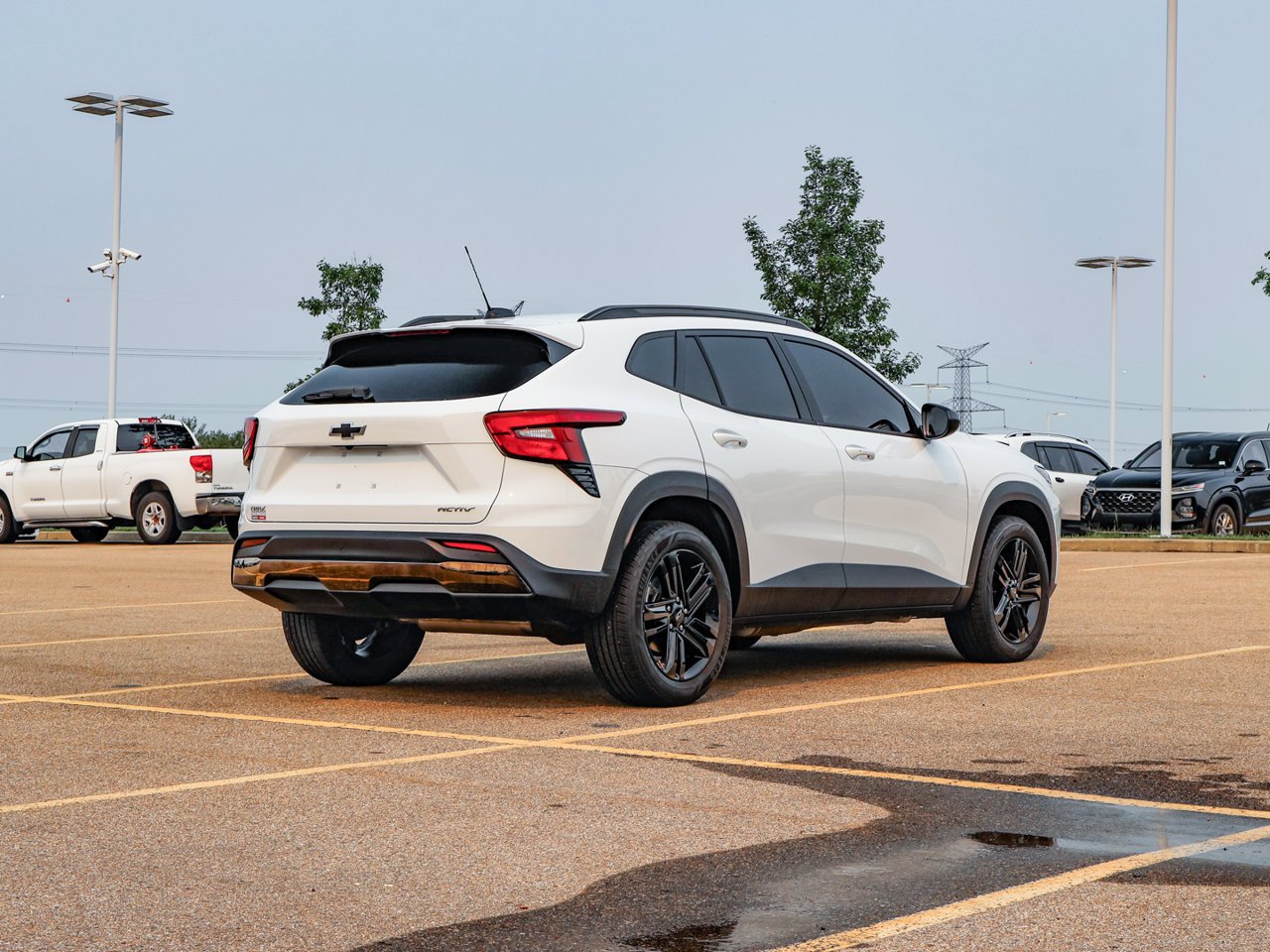 2025 Chevrolet Trax FWD 4dr ACTIV White Sherwood Park - photo #8