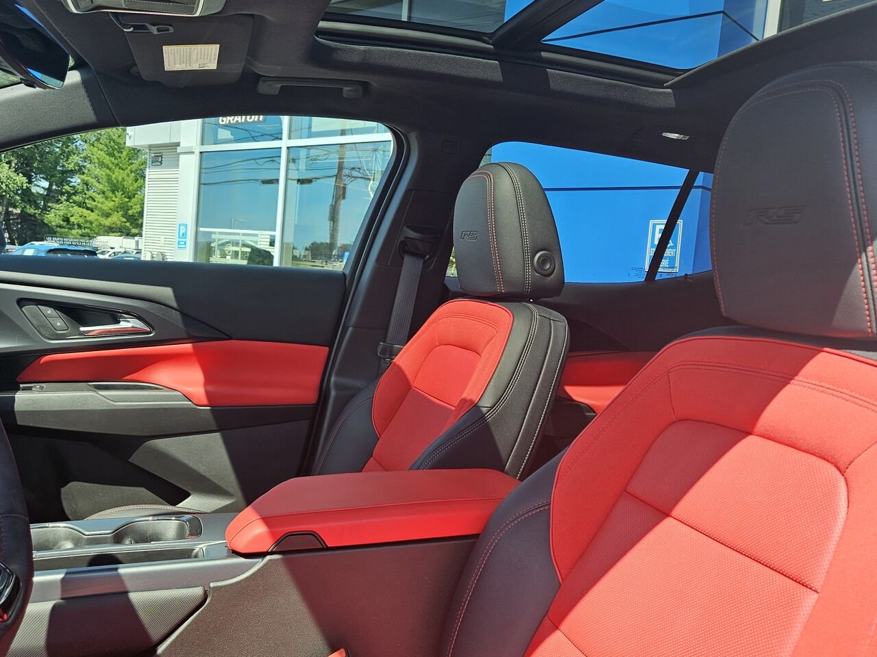 Chevrolet Equinox EV 4 portes RS 2025 Blanc Thetford Mines - photo #14